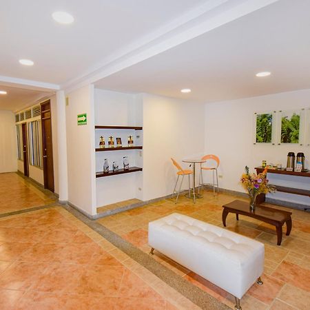Hotel Monarca Armenia Luaran gambar