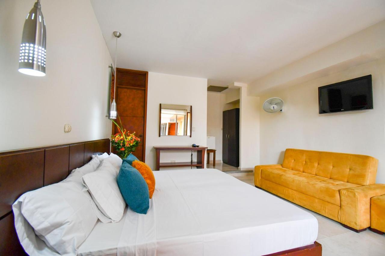 Hotel Monarca Armenia Luaran gambar