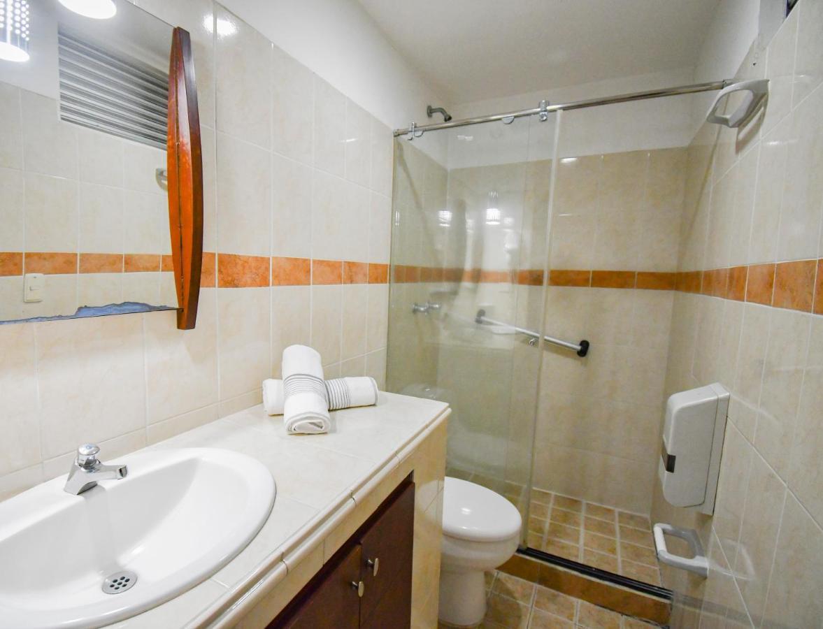 Hotel Monarca Armenia Luaran gambar