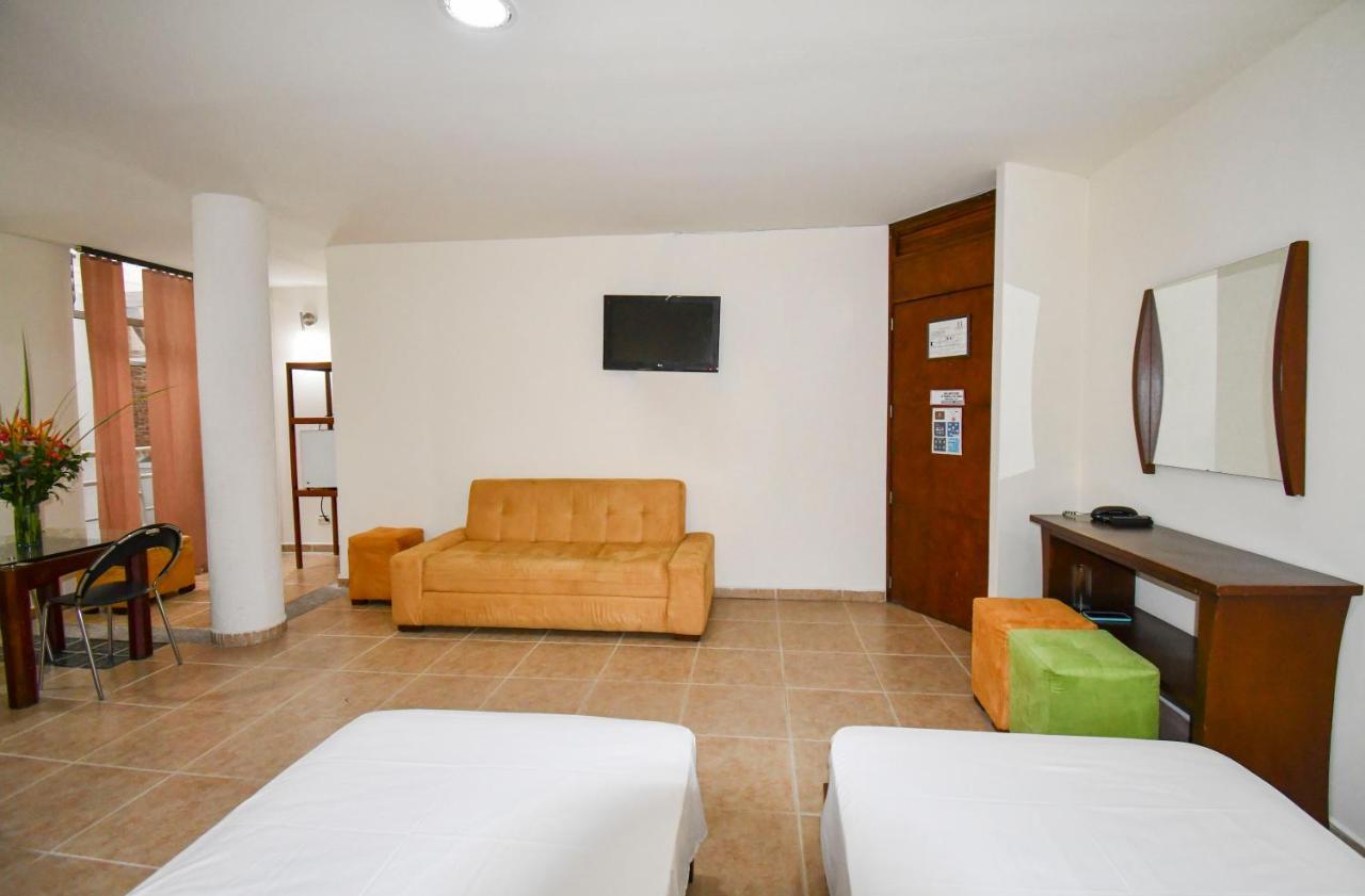 Hotel Monarca Armenia Luaran gambar