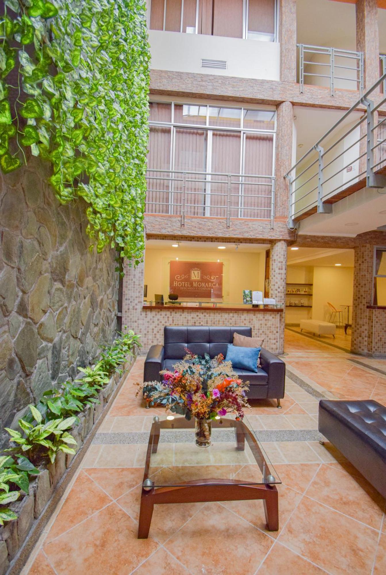 Hotel Monarca Armenia Luaran gambar